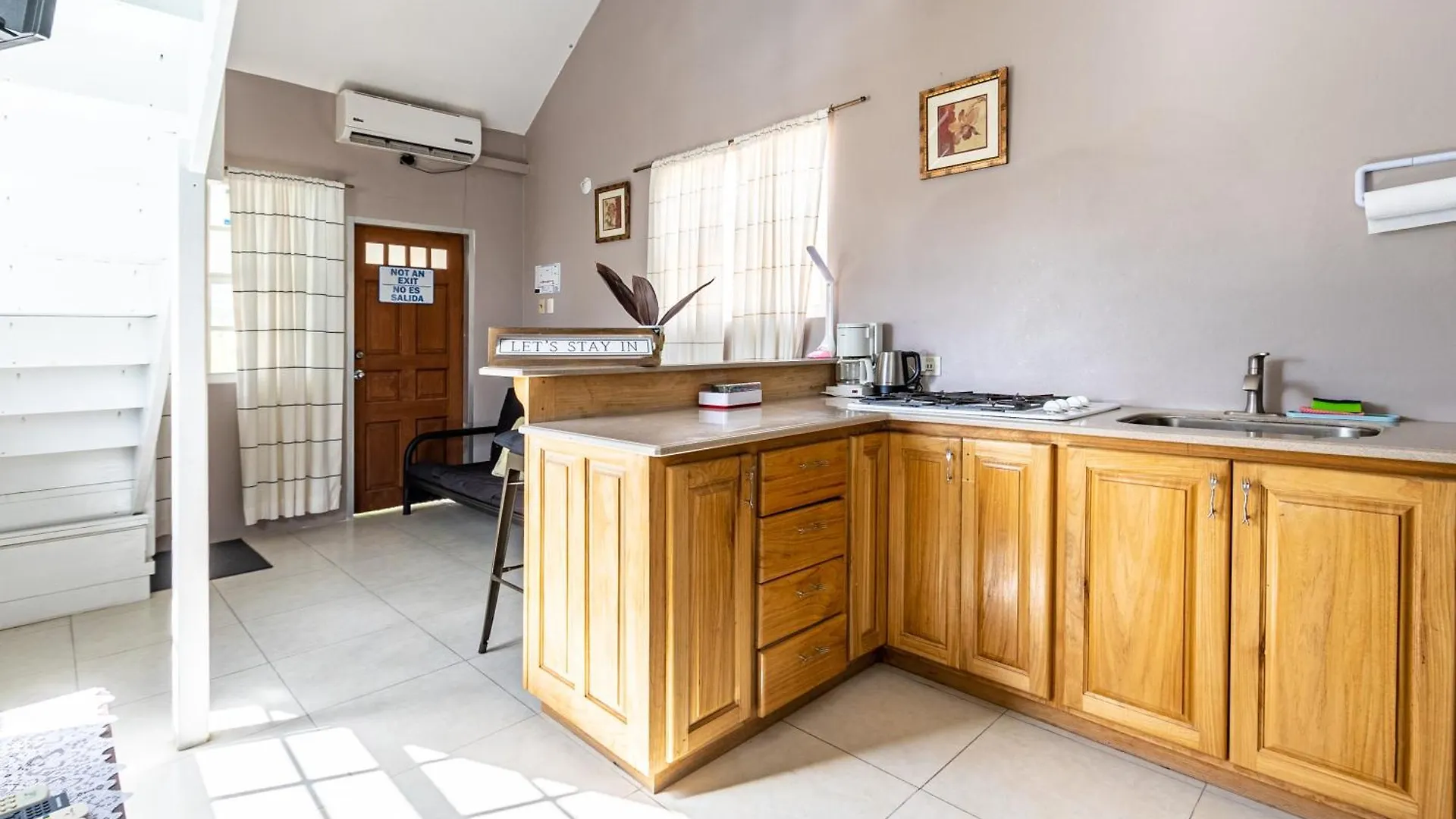 Aparthotel Beach Studio In Crown Point Bon Accord Village